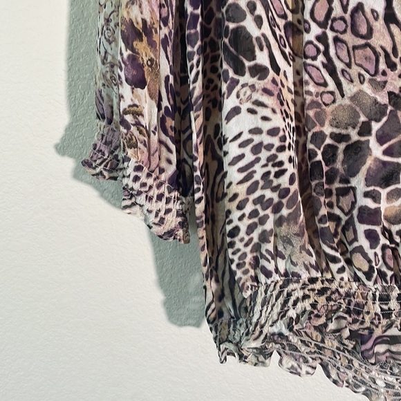 Chico’s Animal Print Silk Top Size 2 - Picture 12 of 14